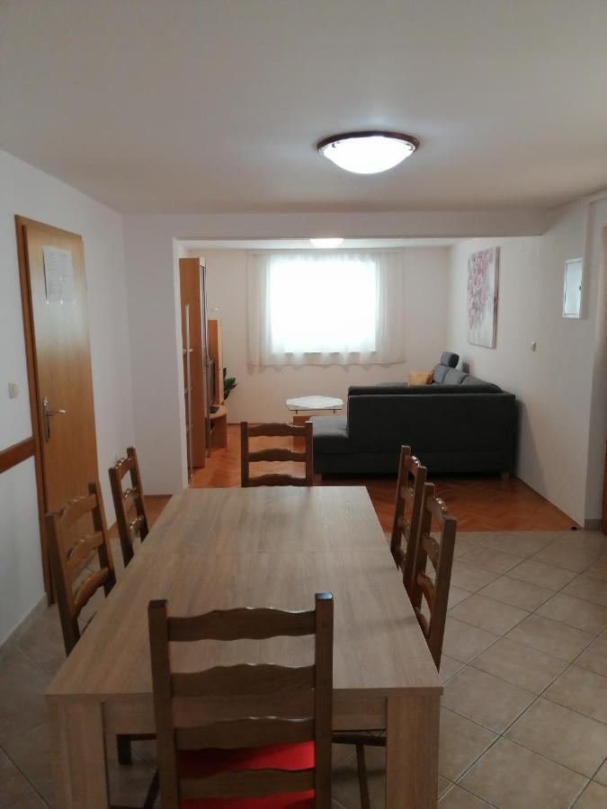 Apartmani Vrljicak Omis Bagian luar foto