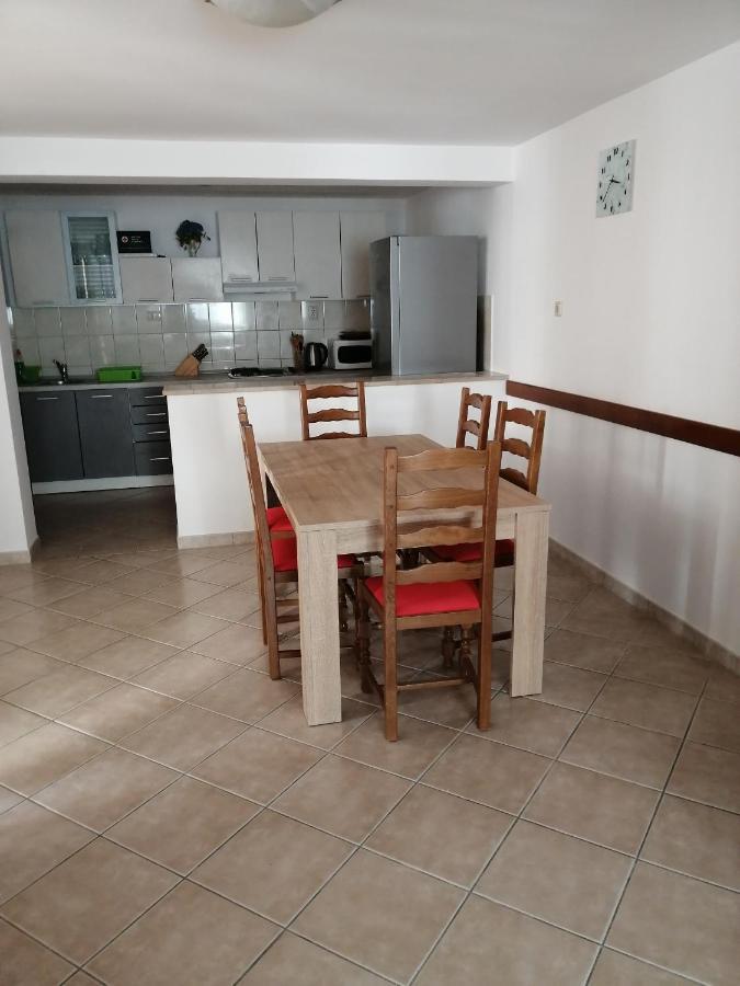 Apartmani Vrljicak Omis Bagian luar foto