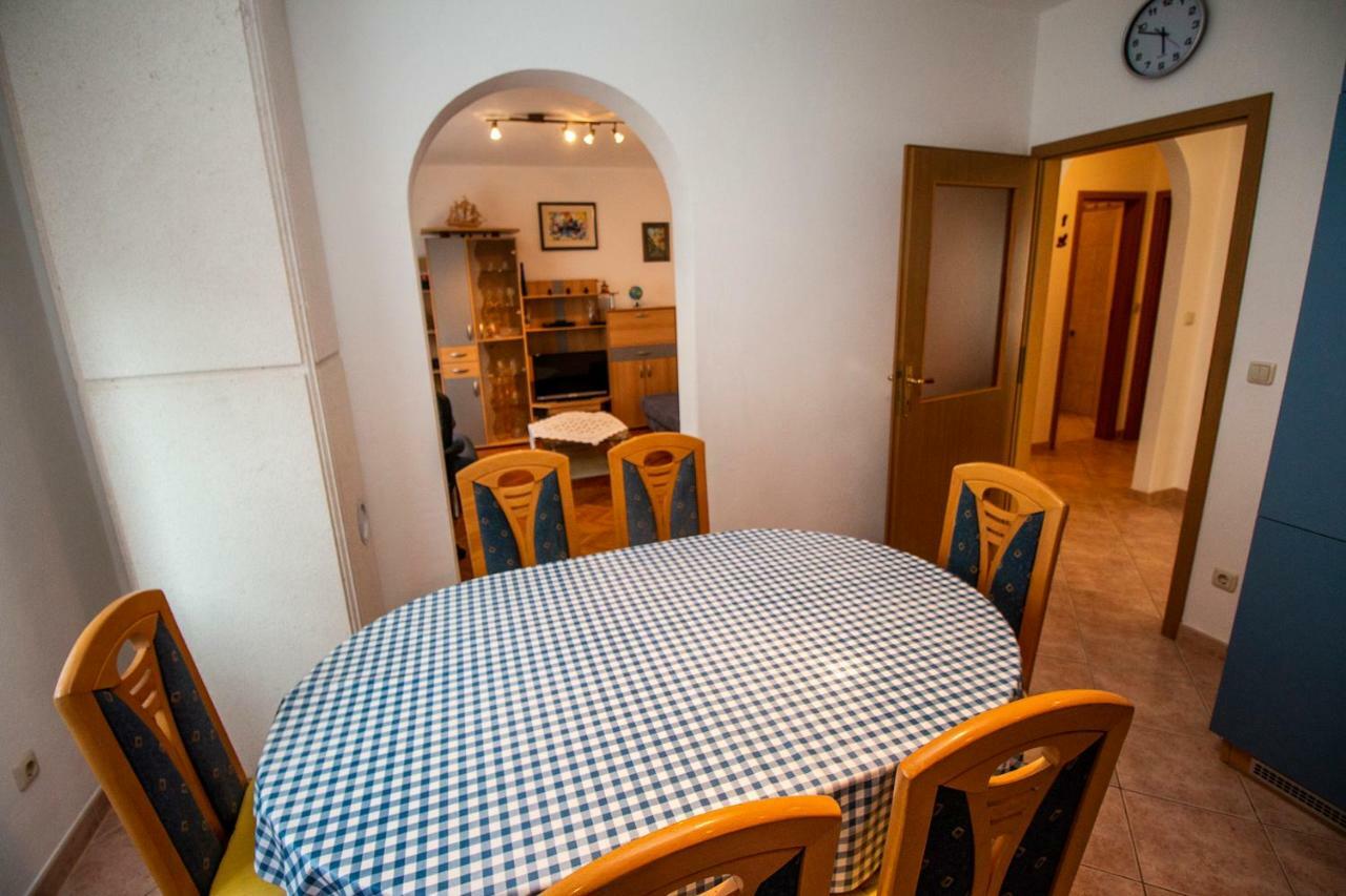 Apartmani Vrljicak Omis Bagian luar foto