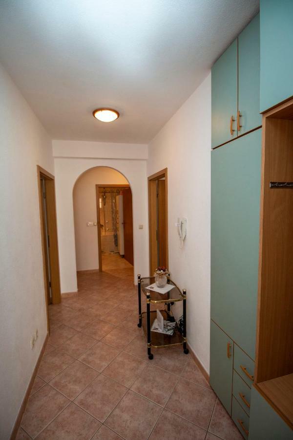 Apartmani Vrljicak Omis Bagian luar foto